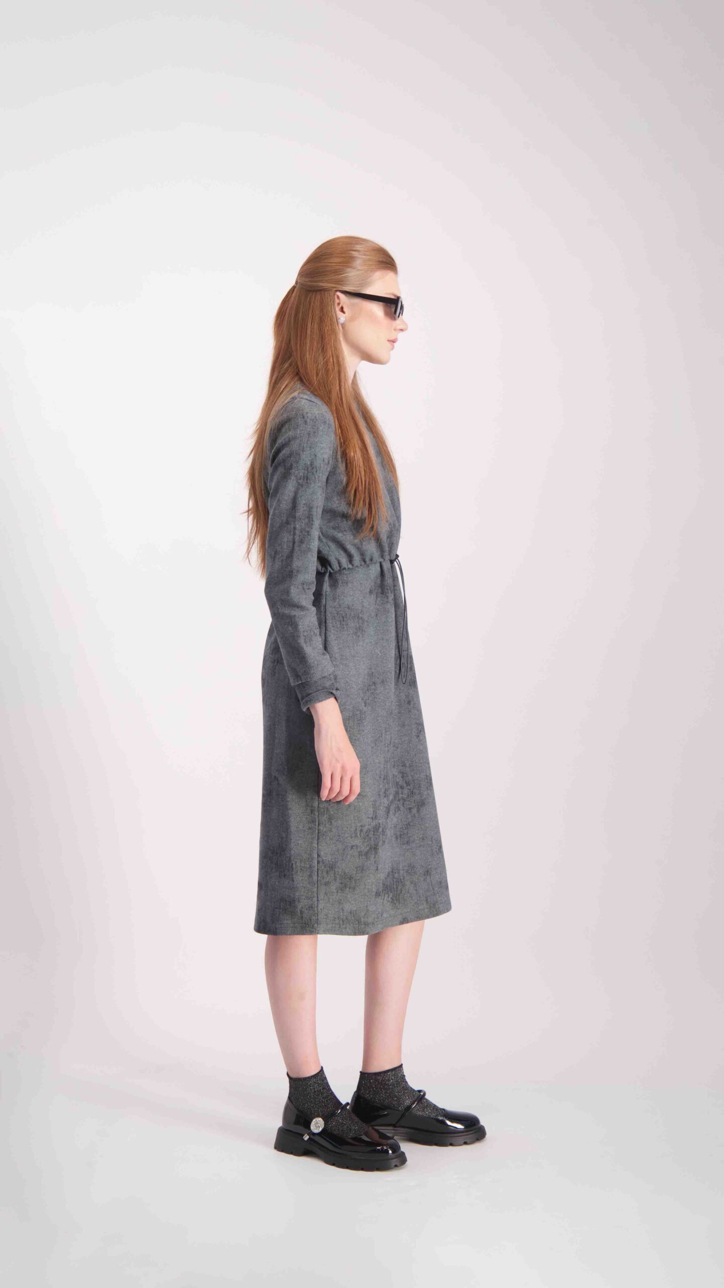 שמלת מיכל אפור – תמונה 3