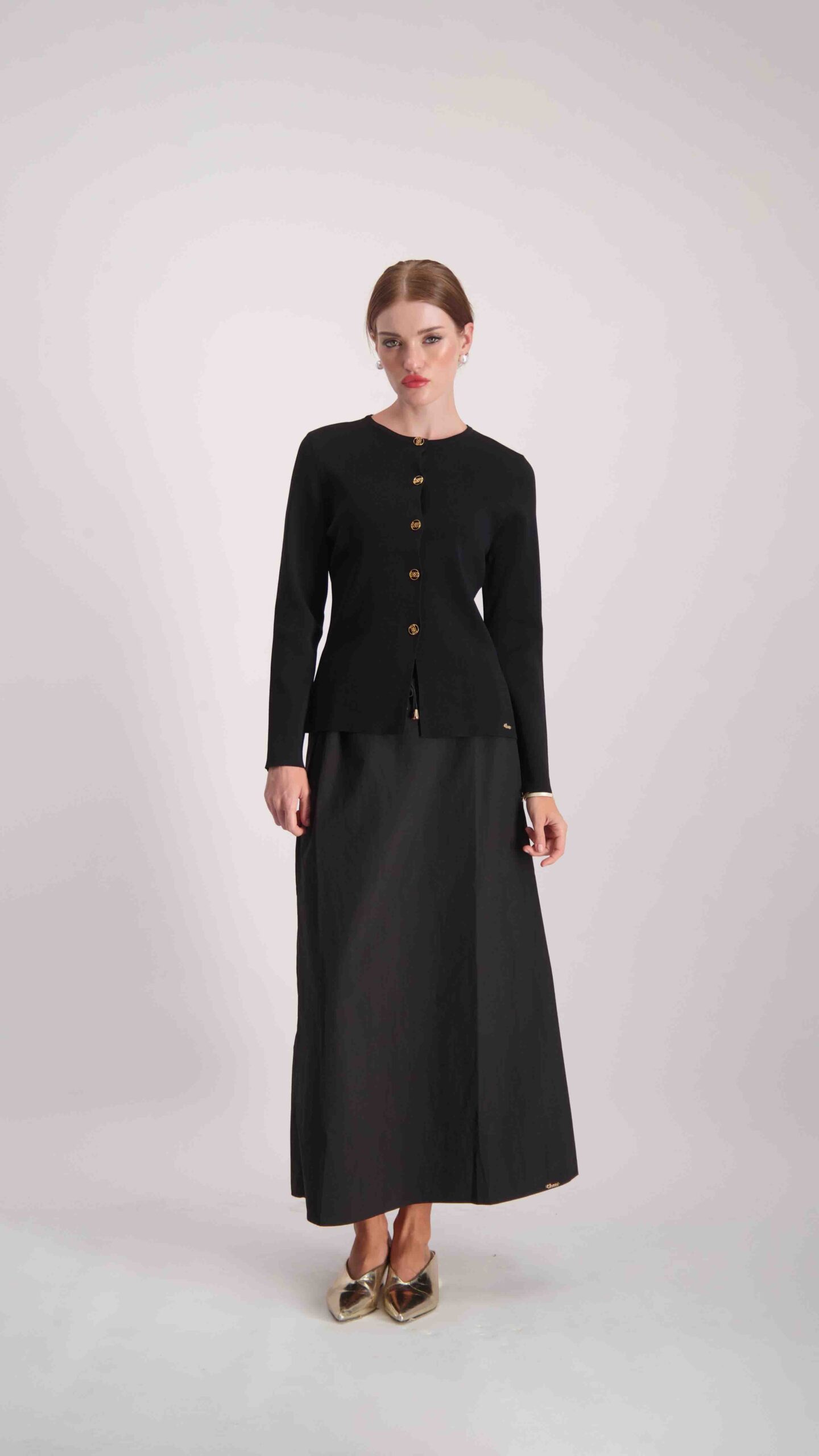 חצאית אור שחור