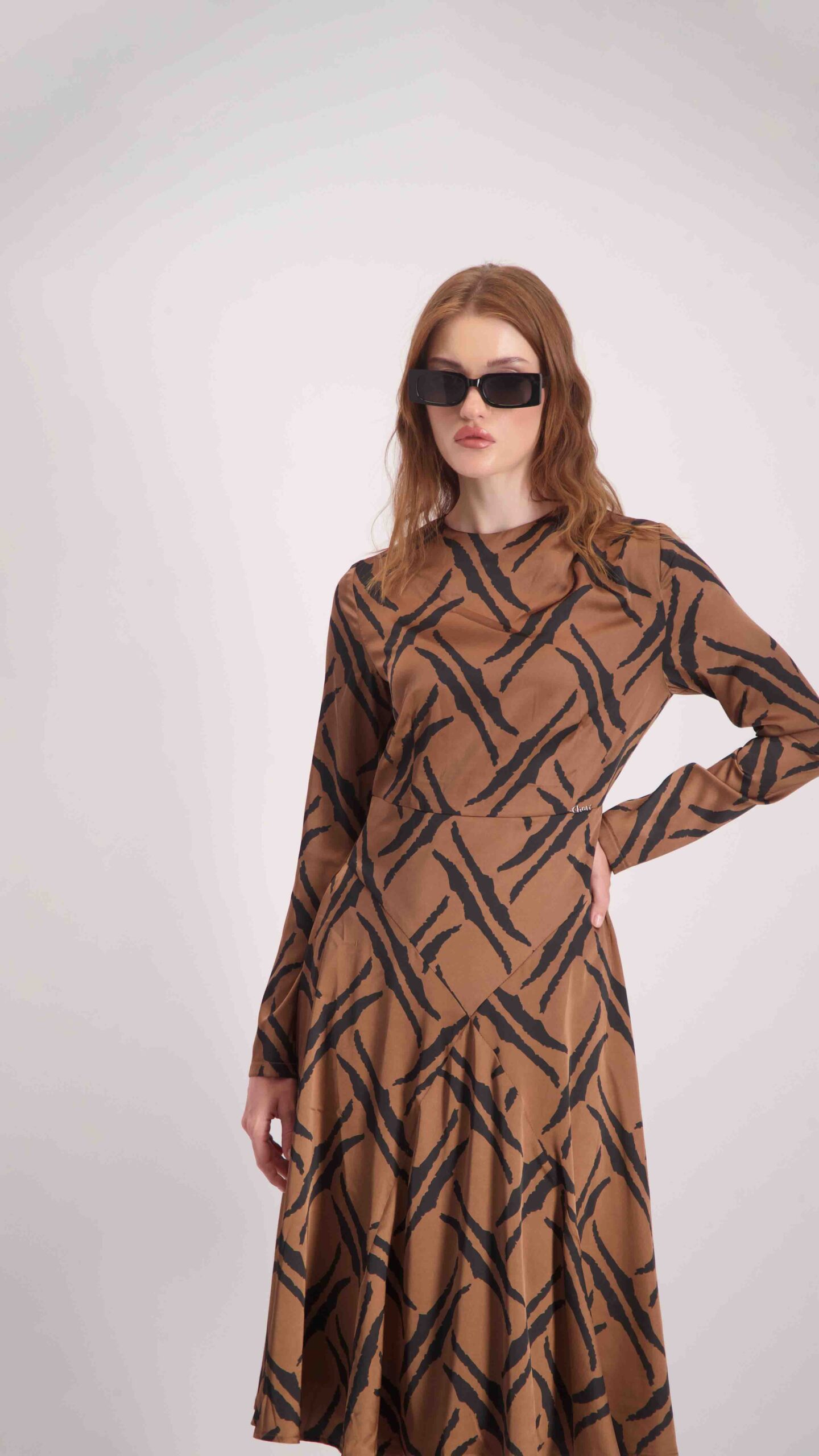 שמלת מאיה חום