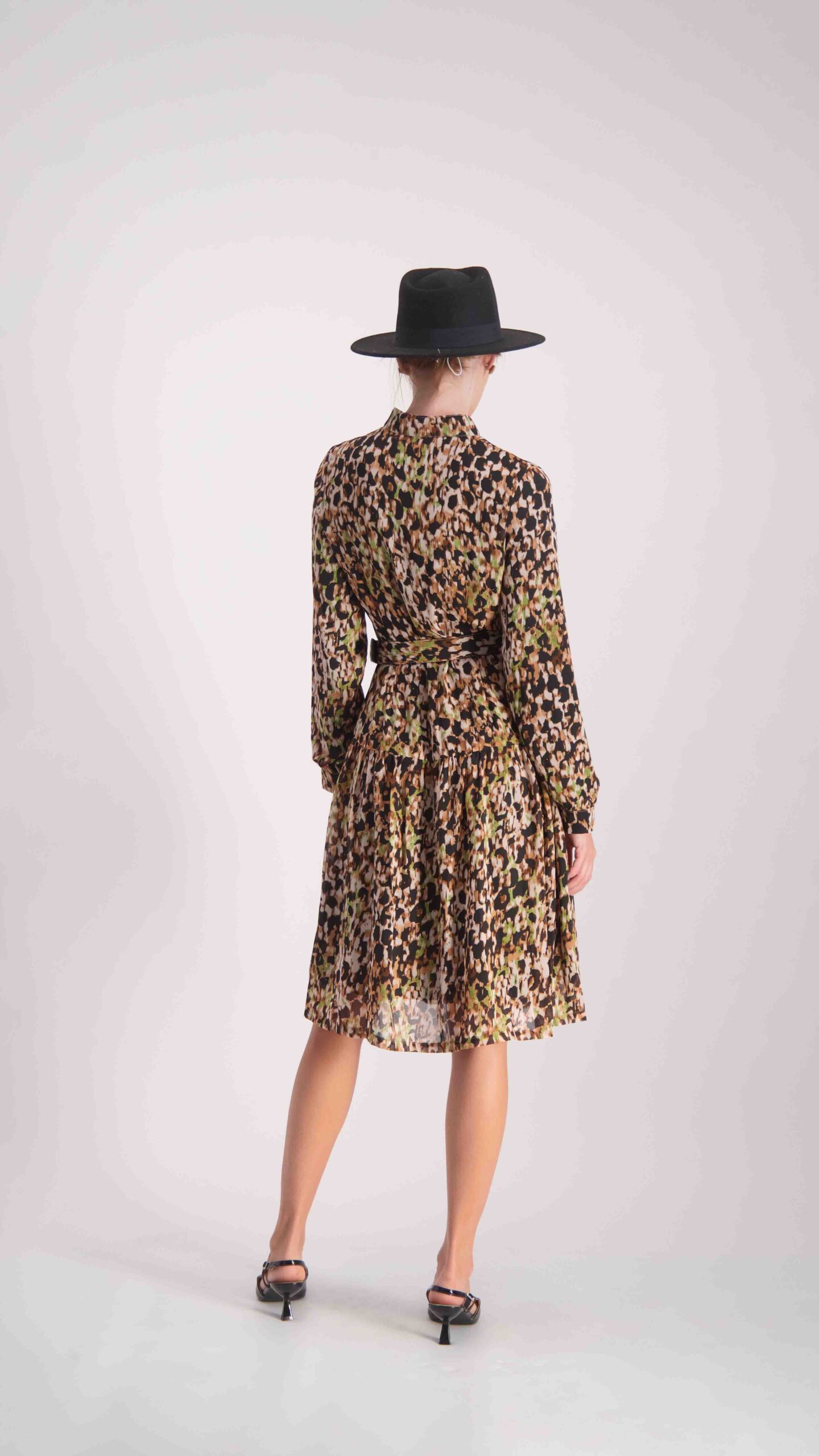 שמלת לונה ורוד – תמונה 3