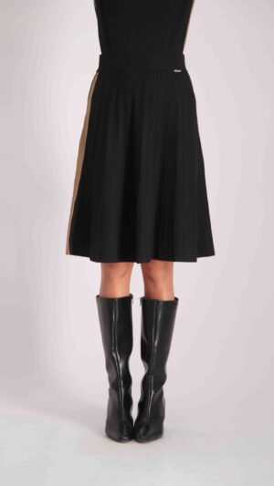 חצאית סיון שחור