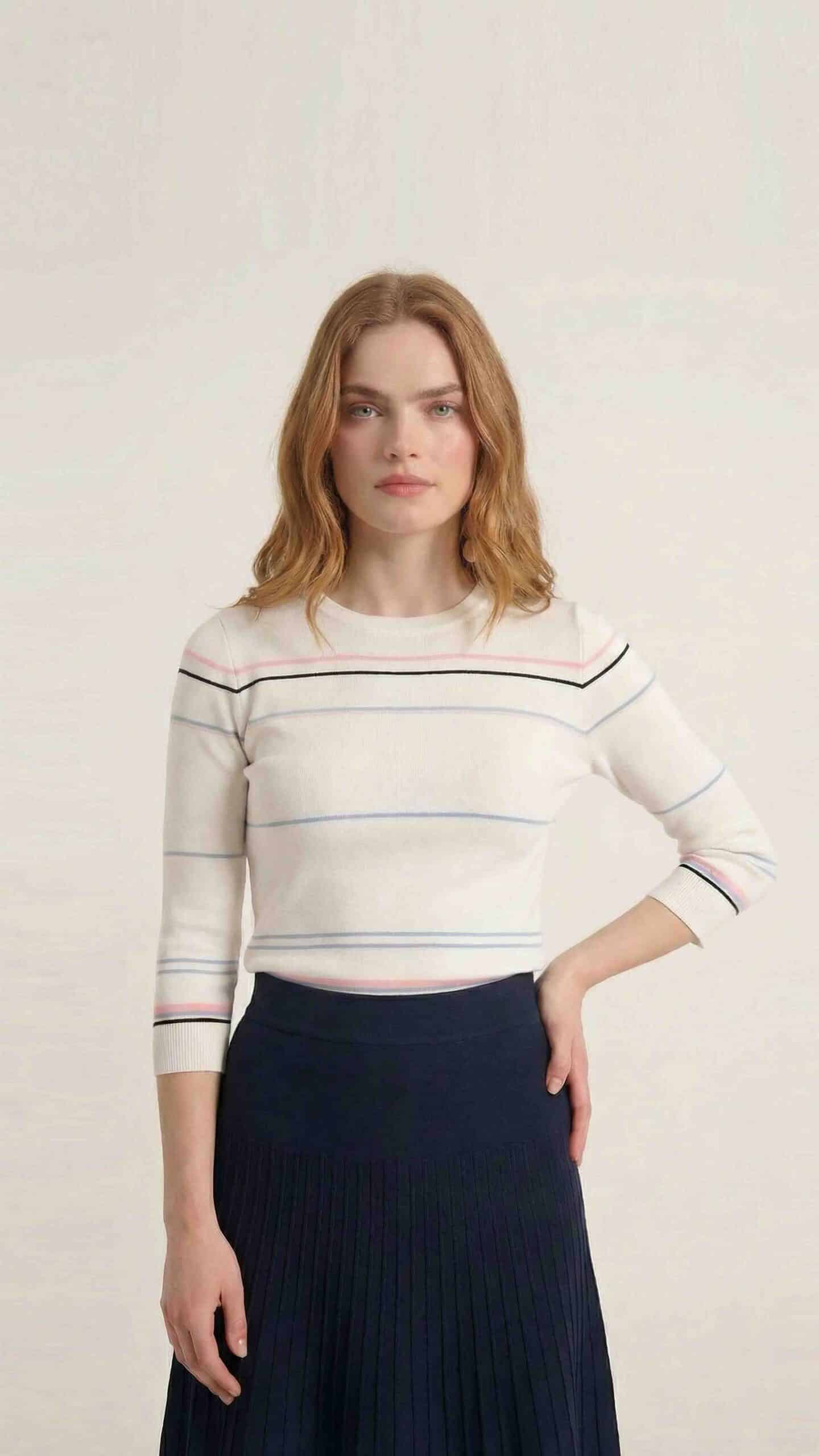 חולצת אור לבן