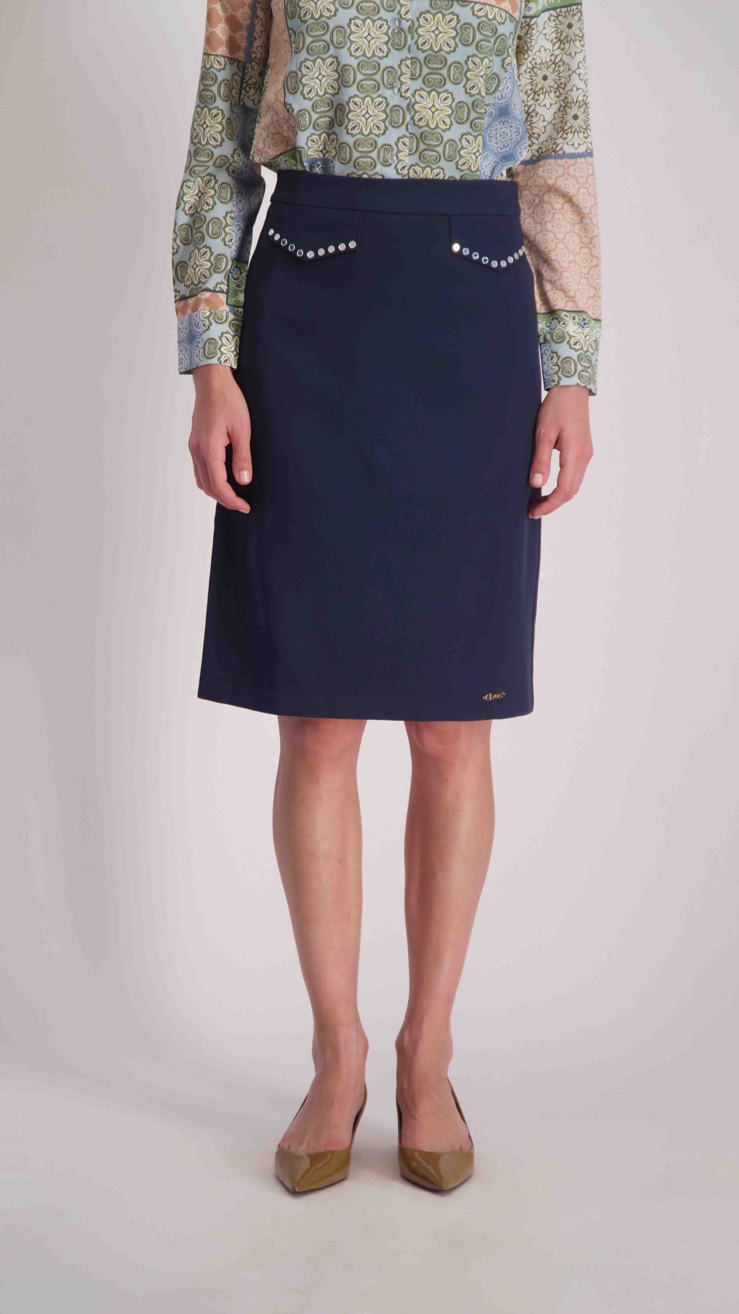 חצאית אילי נייבי – תמונה 4