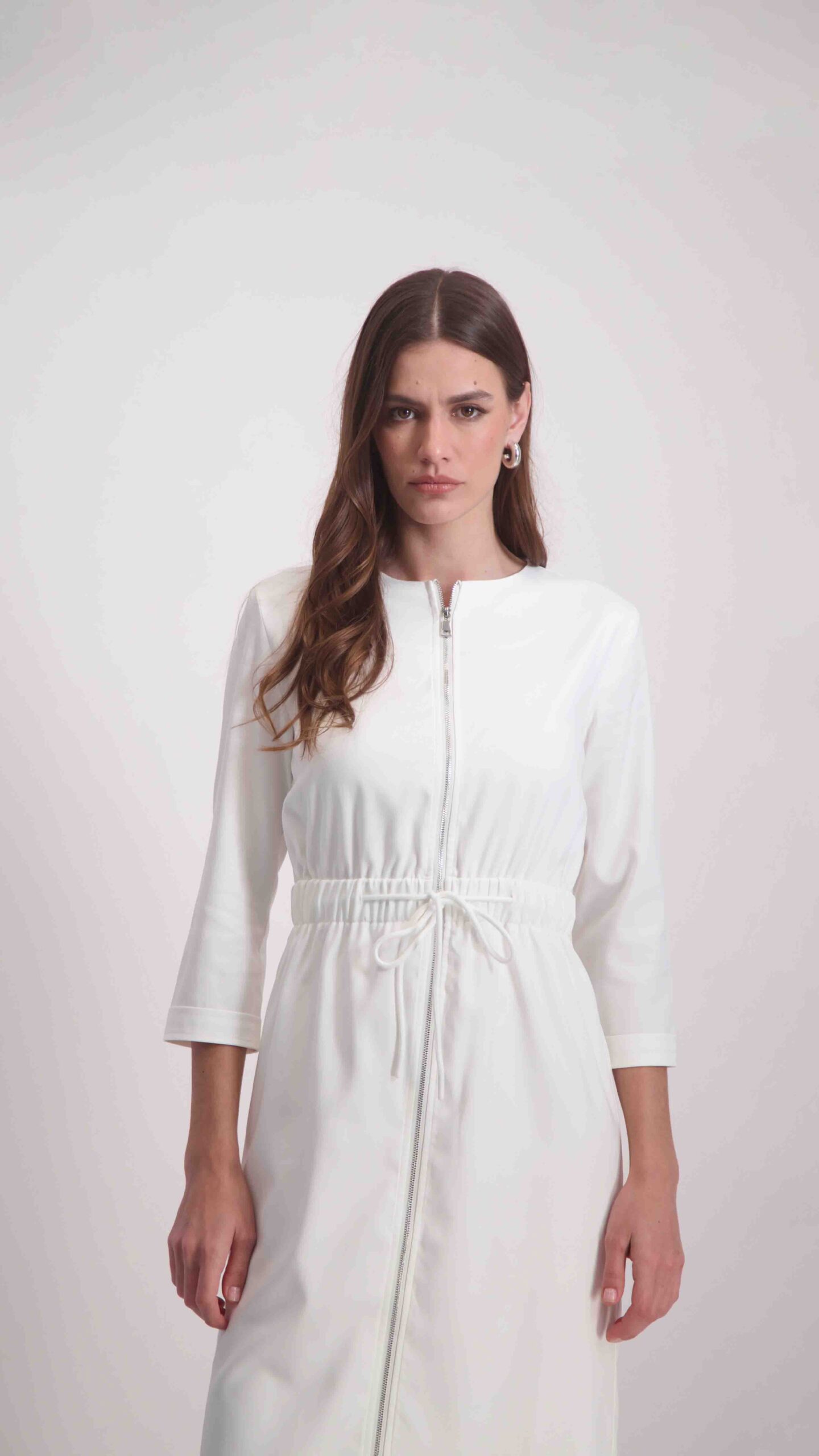 שמלת ניר לבן – תמונה 5