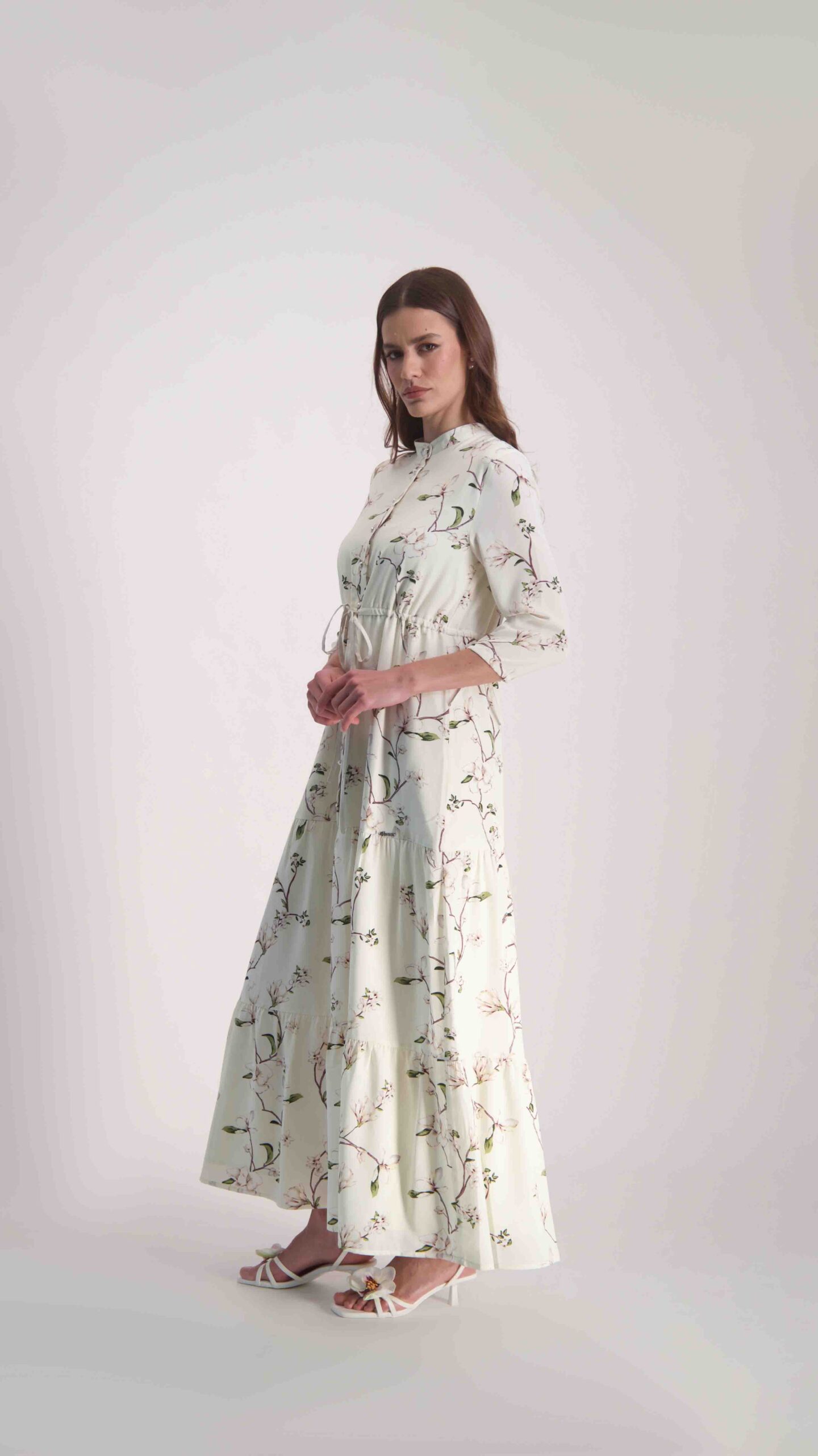 שמלת שירה קרם – תמונה 4