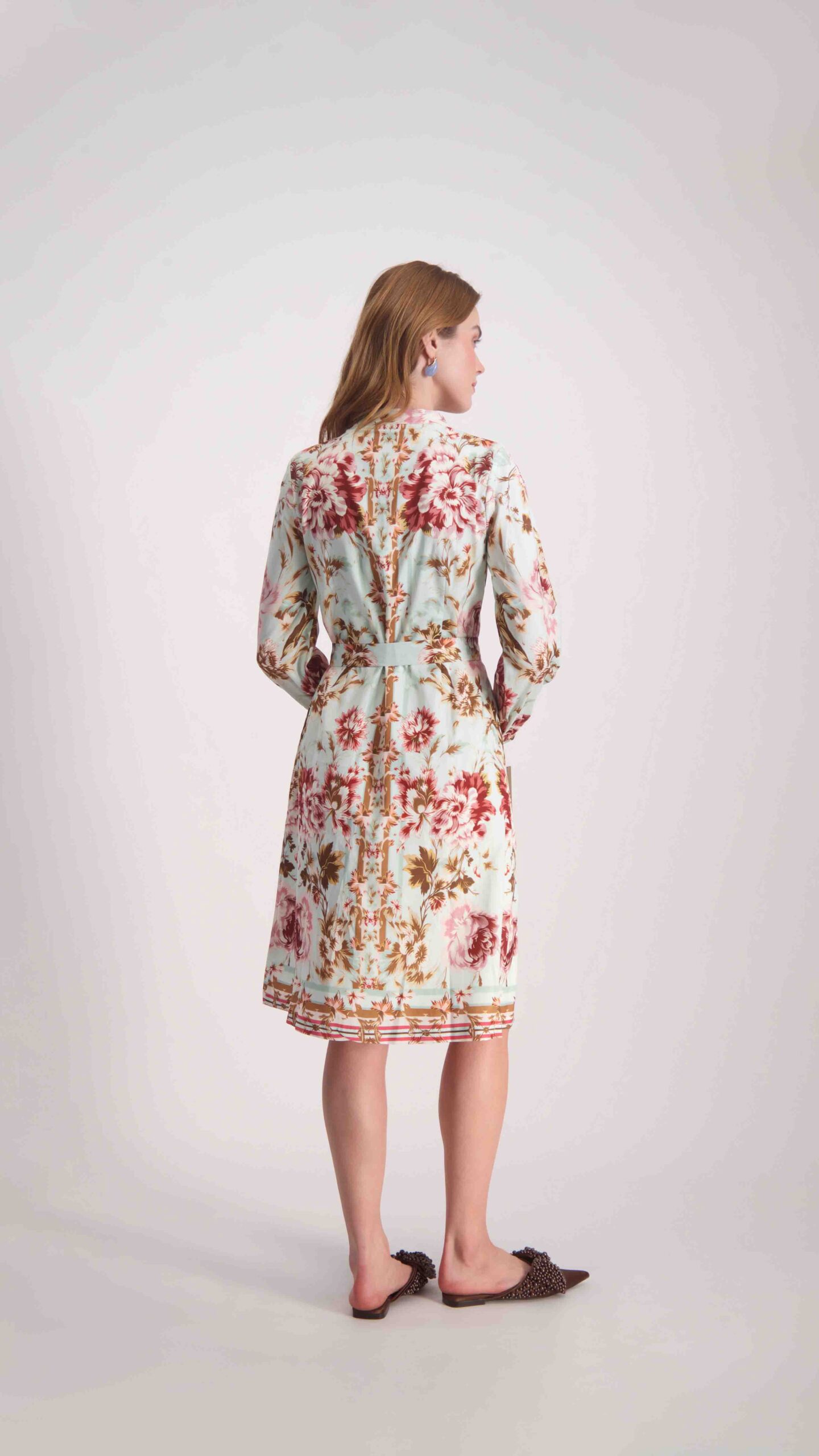 שמלת דינה תכלת – תמונה 5